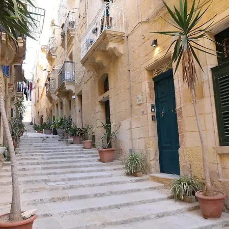 Hideaway - The Nook *